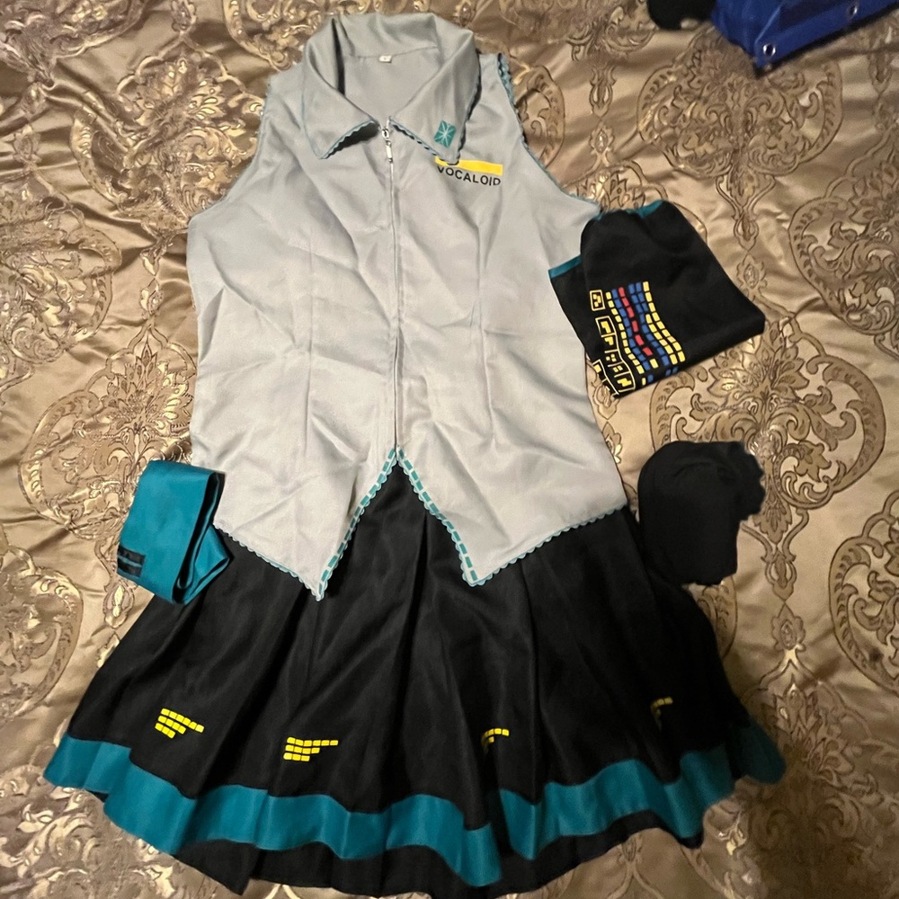 Miku Hatsune Cosplay